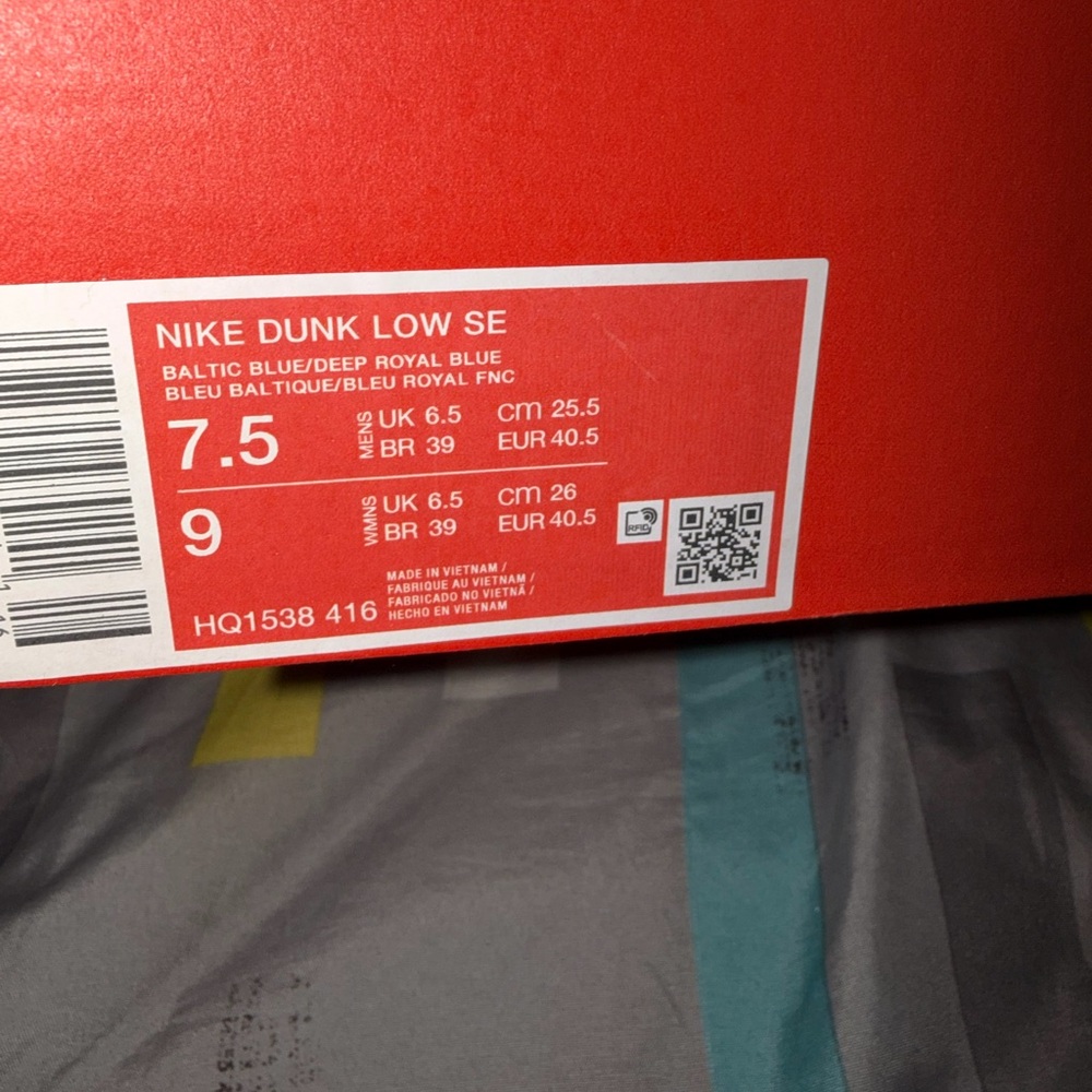 Nike Dunk Low SE "Baltic Blue/Deep Royal Blue/Total Orange" - Picture 6 of 7